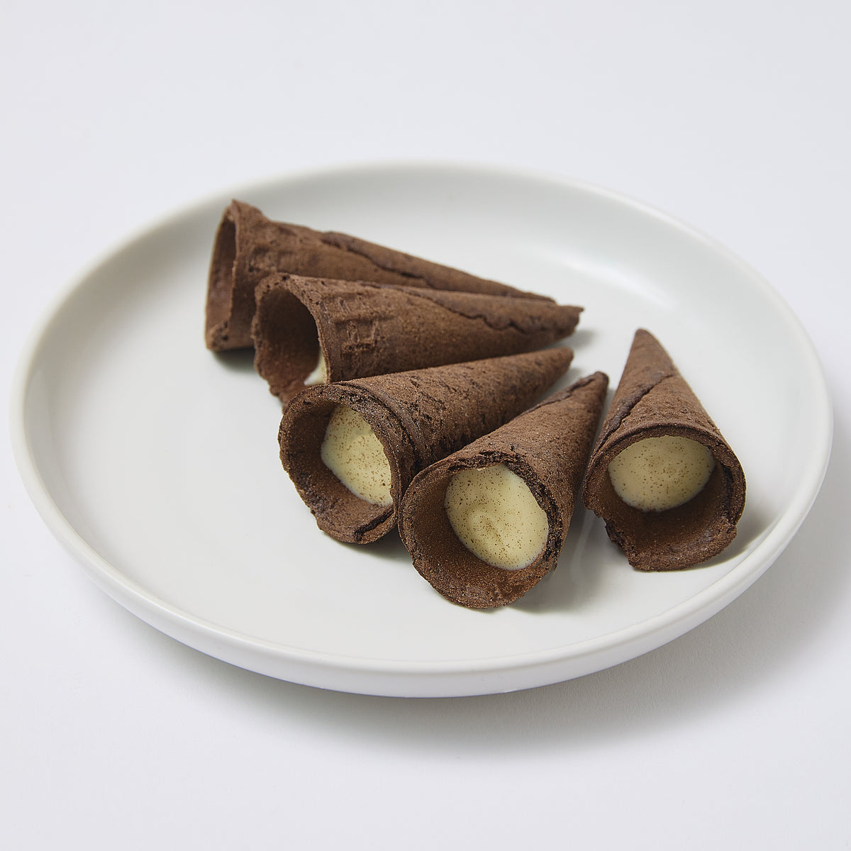 タイニーバイツ　ミニワッフルコーン　クッキー＆クリーム